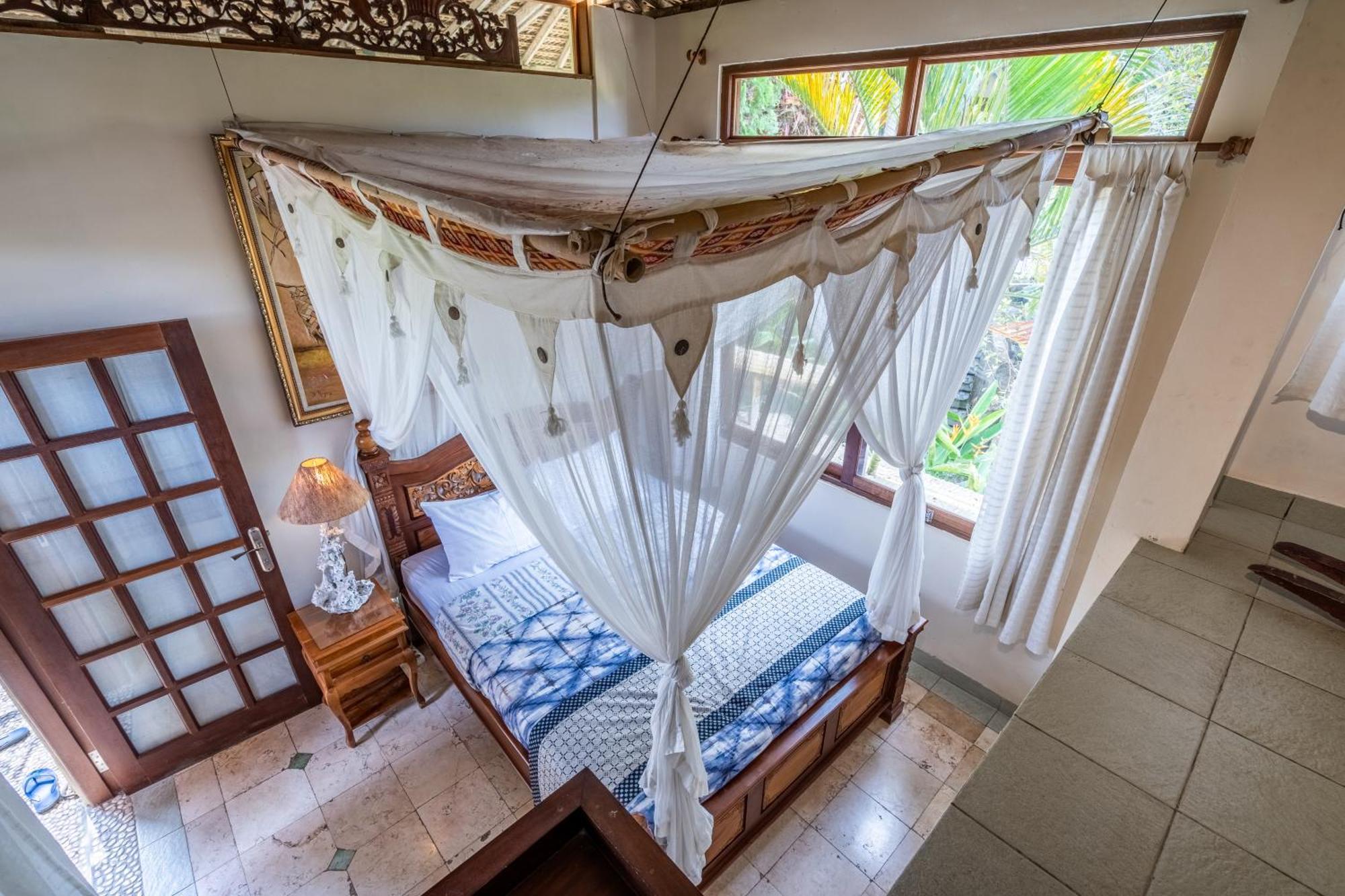 Tirta Asri Ubud Villa Room photo